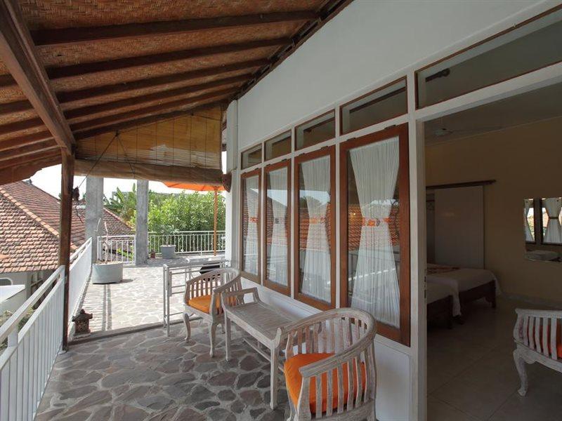 Villa Agung Beach Inn Lovina Eksteriør bilde
