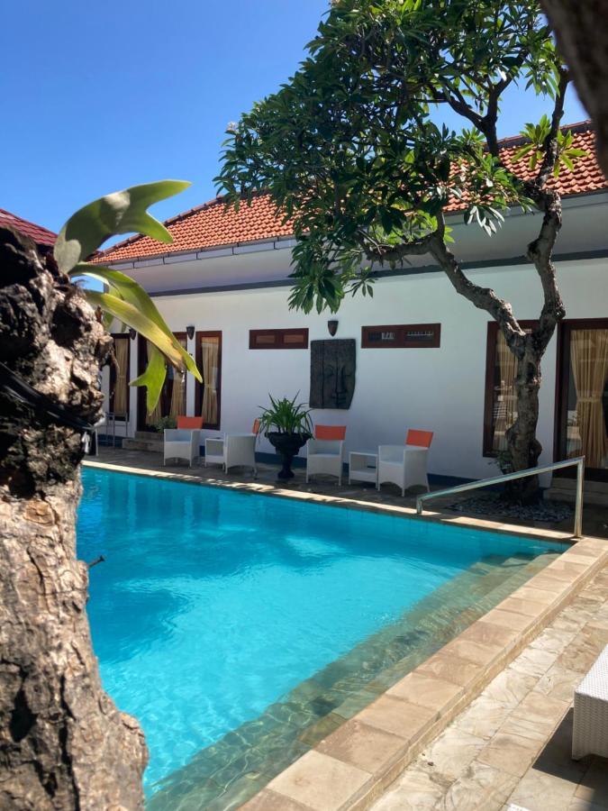 Villa Agung Beach Inn Lovina Eksteriør bilde