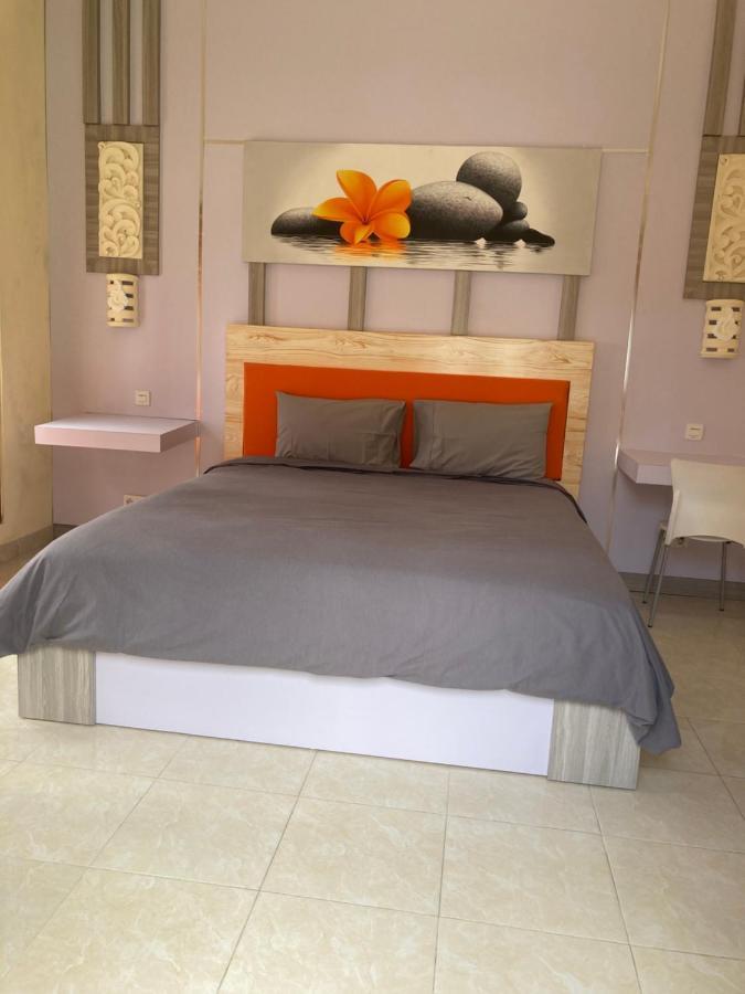 Villa Agung Beach Inn Lovina Eksteriør bilde