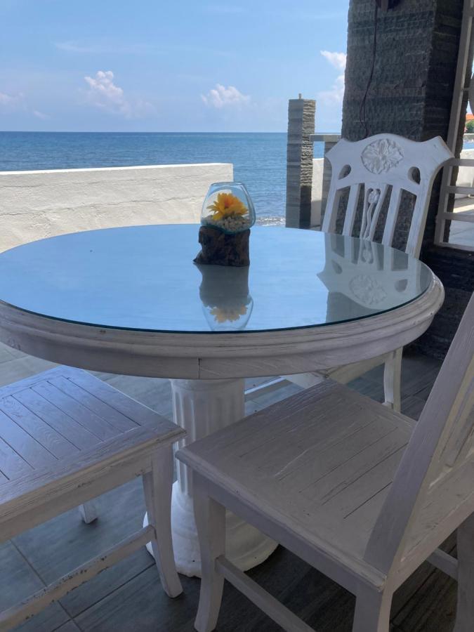Villa Agung Beach Inn Lovina Eksteriør bilde