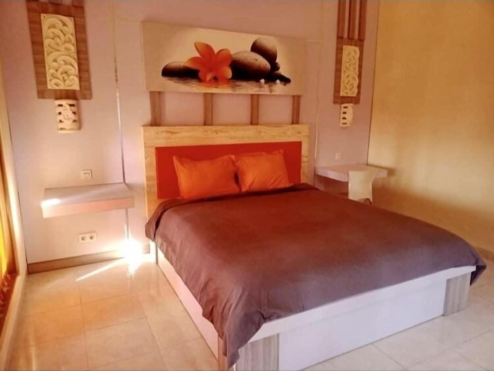 Villa Agung Beach Inn Lovina Eksteriør bilde