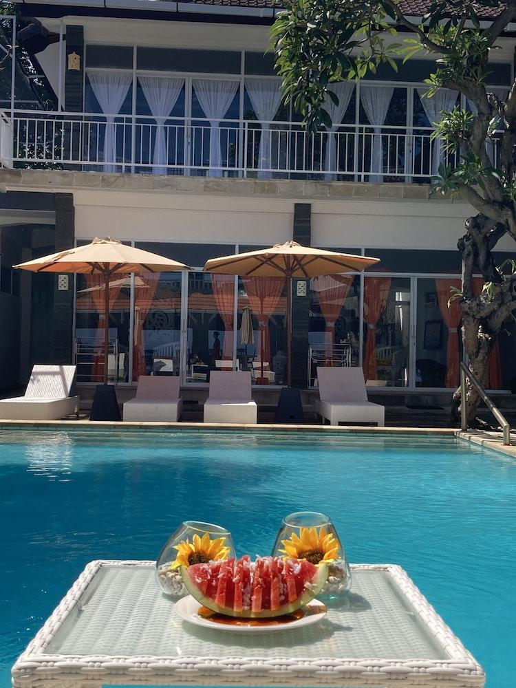 Villa Agung Beach Inn Lovina Eksteriør bilde