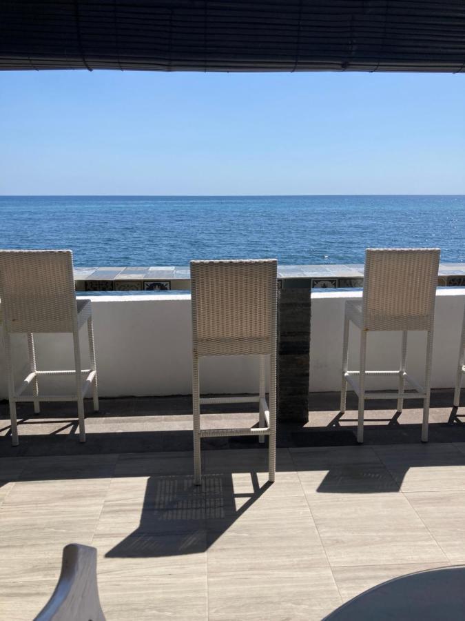 Villa Agung Beach Inn Lovina Eksteriør bilde