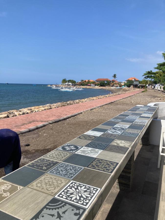 Villa Agung Beach Inn Lovina Eksteriør bilde